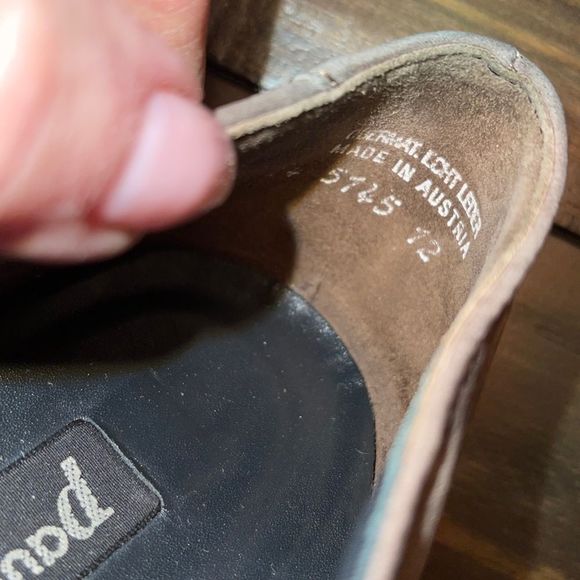 Paul Green Taupe Distressed Ruched Suede Ankle Boots 5.5 / 8 US NEW - Picture 6 of 8